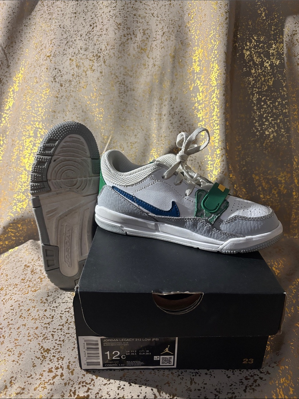 Nike Kids White and Green Sneakers with Yellow Logo - Picture 2 of 6